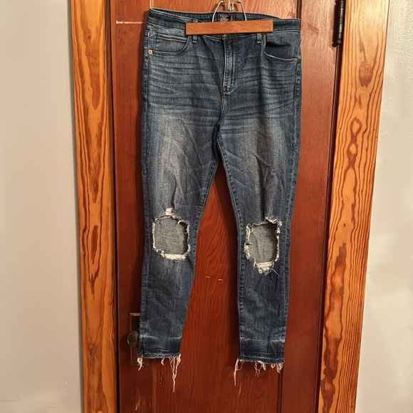 Abercrombie & Fitch Denim - Abercrombie & Fitch High Rise Jens